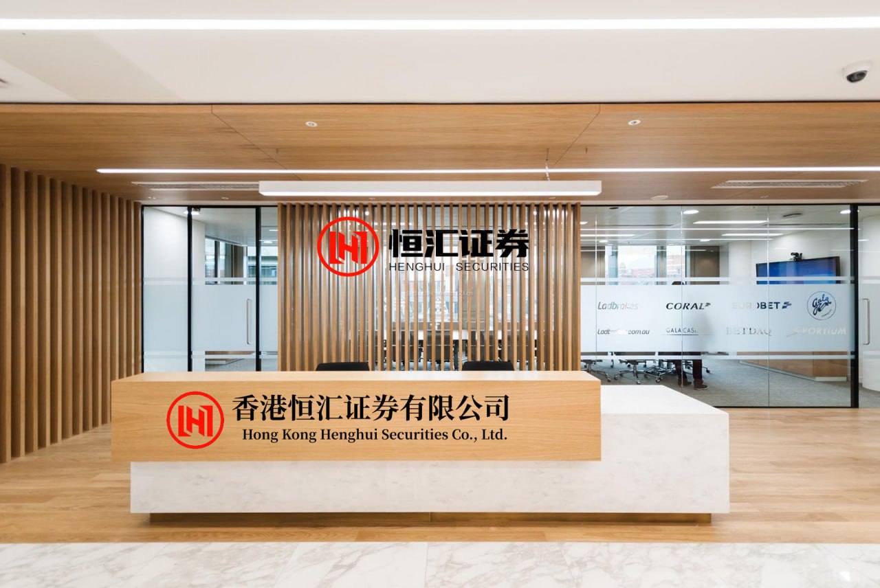 金赢中心 深圳一小区巷道发现遗书，“字迹像孩子”，现场逐户排查